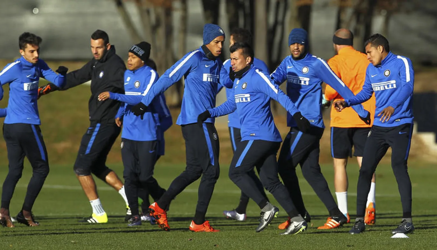 بطولة إيطاليا: صراع القمة يشتعل بمواجهة إنترميلان ونابولي