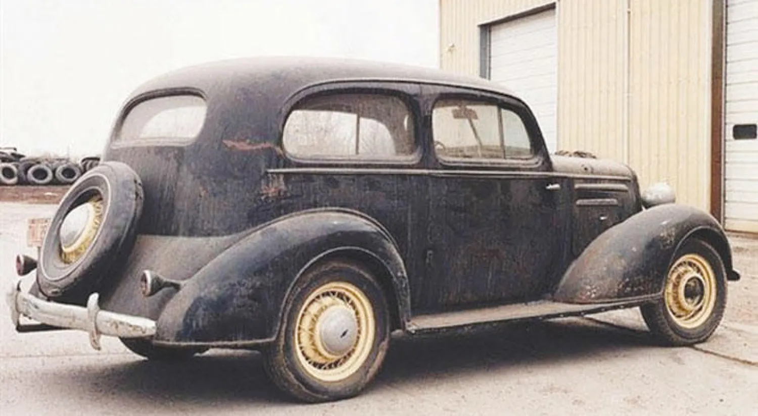 سيارة كلاسيكية