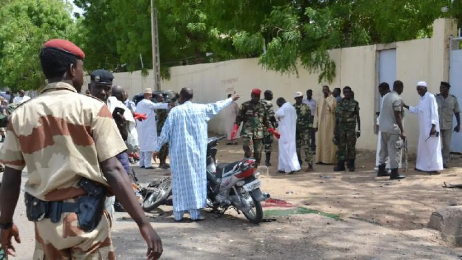عشرات القتلى بثلاث هجمات انتحارية استهدفت سوقًا على بحيرة تشاد