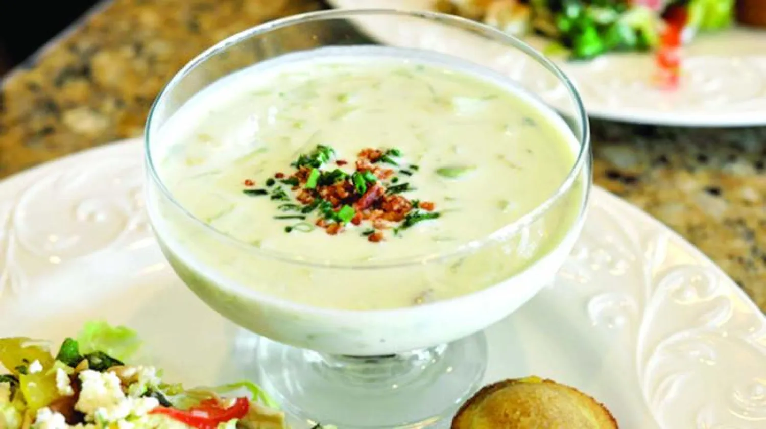 وصفة 30 دقيقة: حساء الأفوكادو والخيار