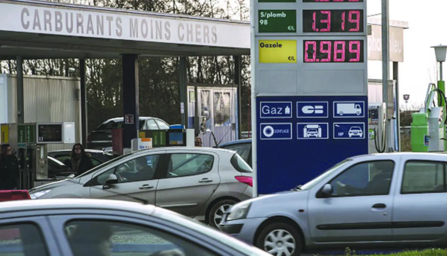 تقنية جديدة لاختيار محطة الوقود التي يفضلها قائد المركبة