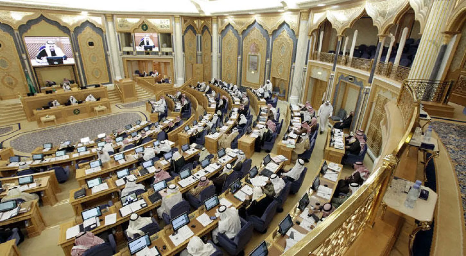 الشورى "السعودي" يطالب "التجارة" بمتابعة أثر انخفاض أسعار الأسواق الدولية على السوق المحلي