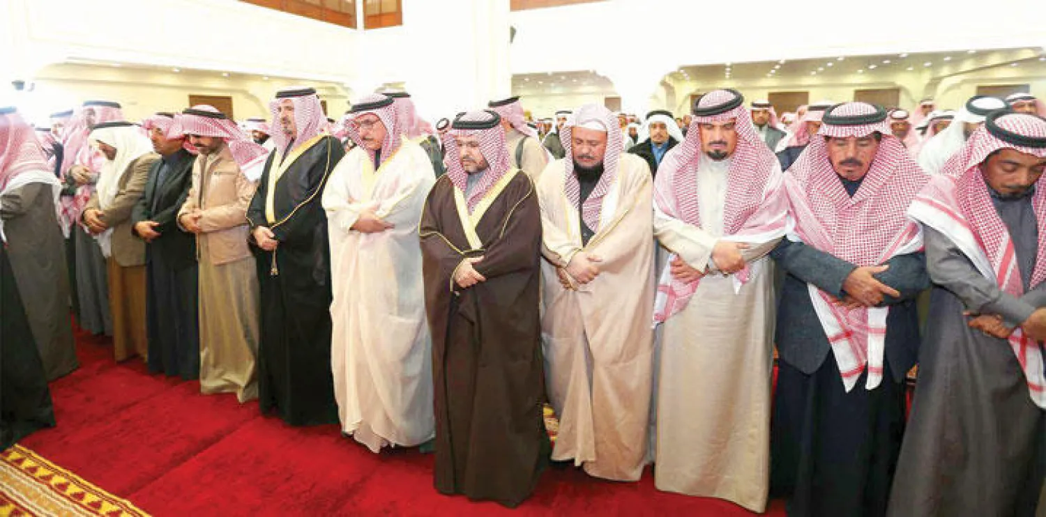 جانب من صلاة الميت على العقيد السهيان (واس)