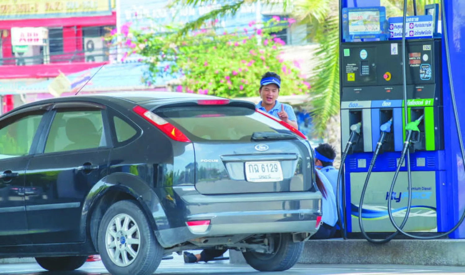 وزير الطاقة القطري يدعو للتفاؤل.. ووزير نفط العراق يتوقع عودة الأسعار للارتفاع