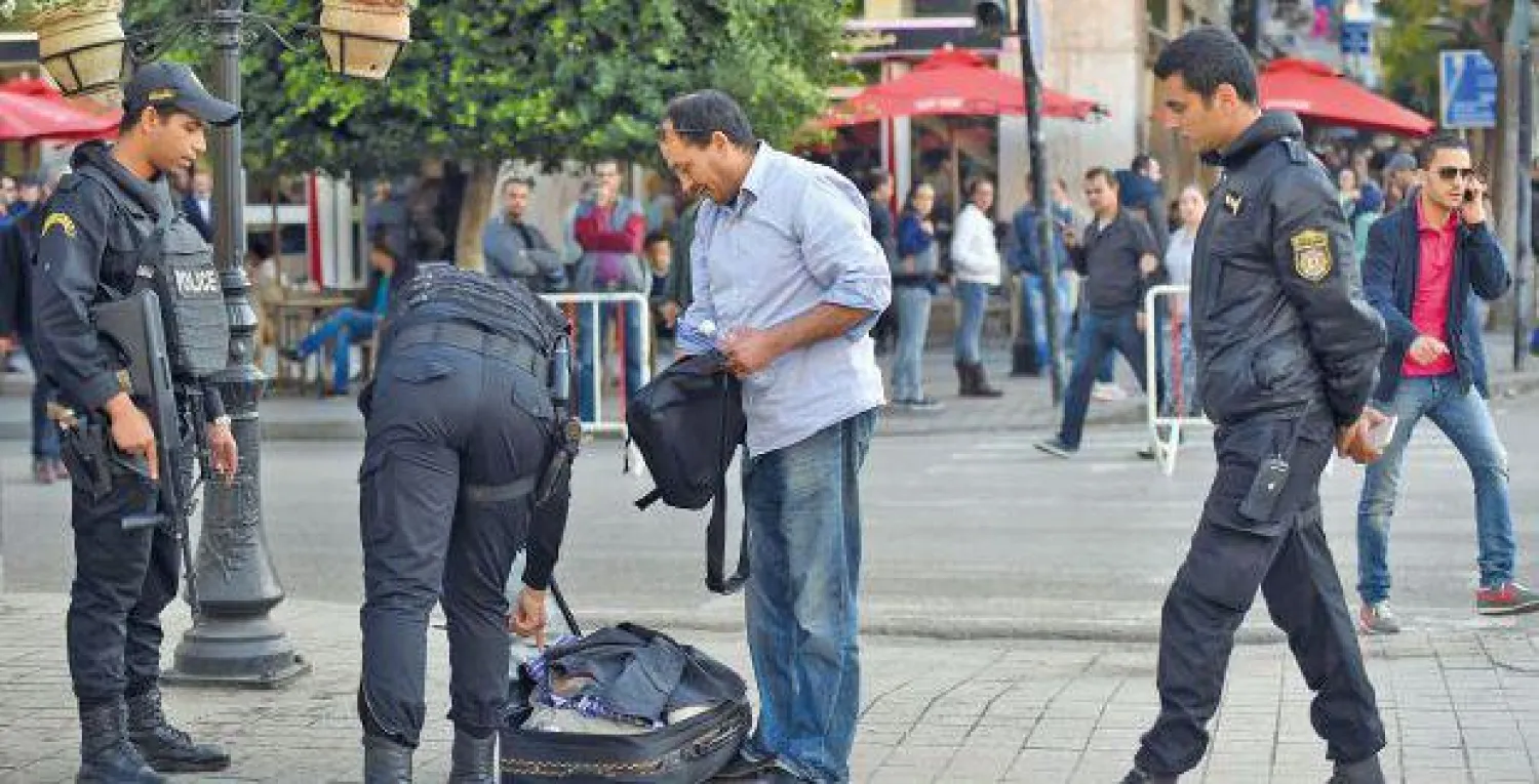 تونس تعزز الأمن في مداخل المدن وقرب المنشآت السياحية