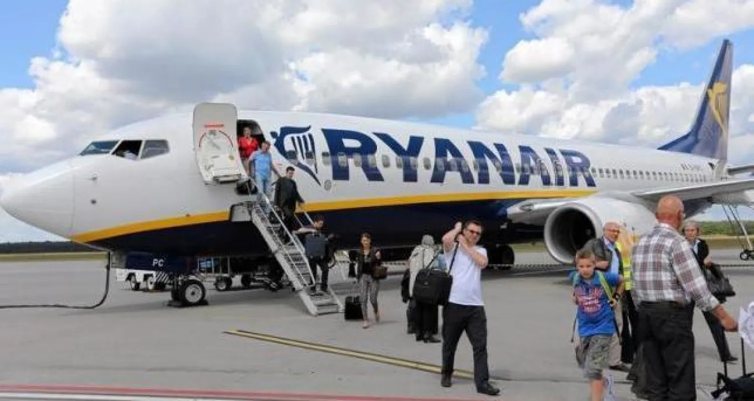 إخلاء مطار مودلين في بولندا بعد تهديد بوجود قنبلة