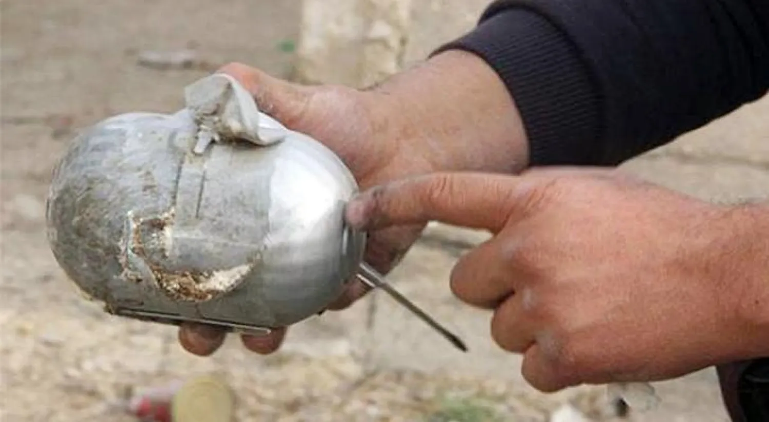 ناشطون: لدينا أدلة على استخدام روسيا لقنابل عنقودية في سوريا