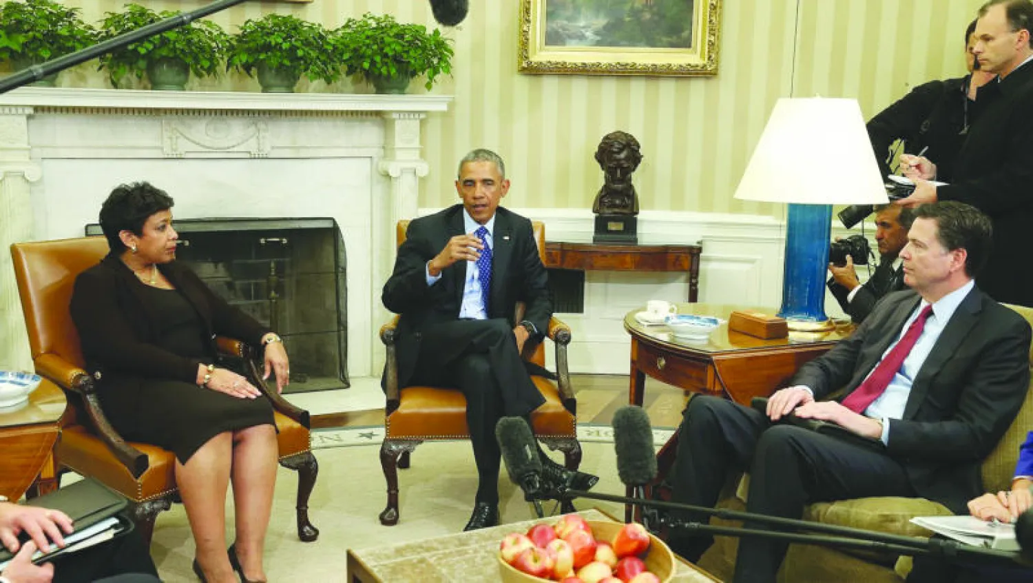 الرئيس باراك أوباما خلال لقاء كبار المسؤولين الأميركيين في الحرب ضد الإرهاب مع رؤساء شركات الإنترنت والتواصل الاجتماعي في «سيليكون فالي» (وادي السيليكون) في كاليفورنيا (واشنطن بوست)