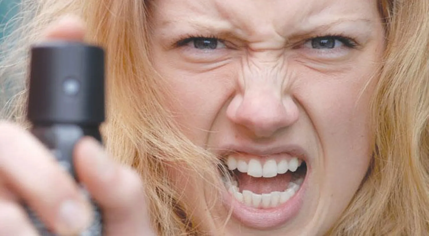 مبيعات رشاشات الفلفل المسيلة للدموع ارتفعت بنسبة 100 في المائة عقب احتفالات أعياد الميلاد