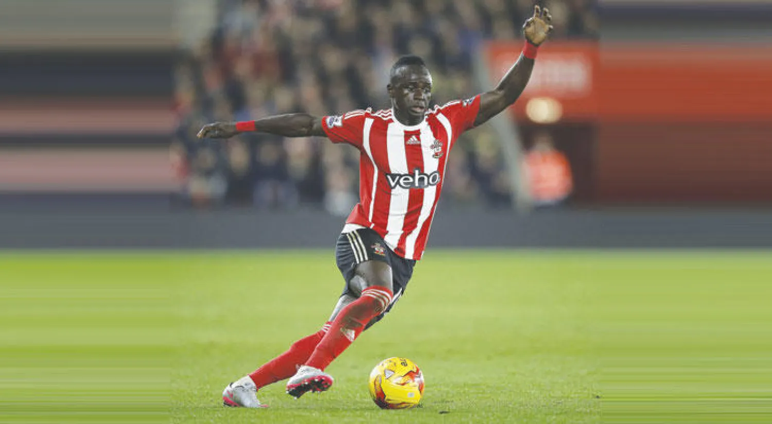 ساديو ماني مهاجم ساوثهامبتون( ا ف ب)