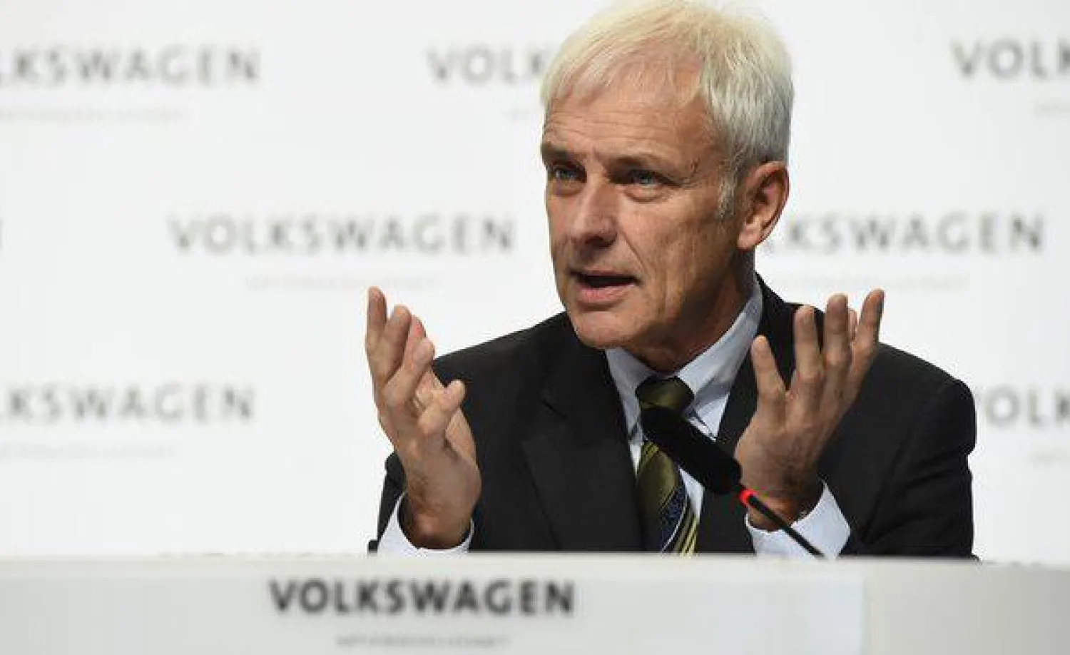 رئيس «فولكسفاغن» يعتذر للأميركيين بعد فضيحة المحركات المغشوشة