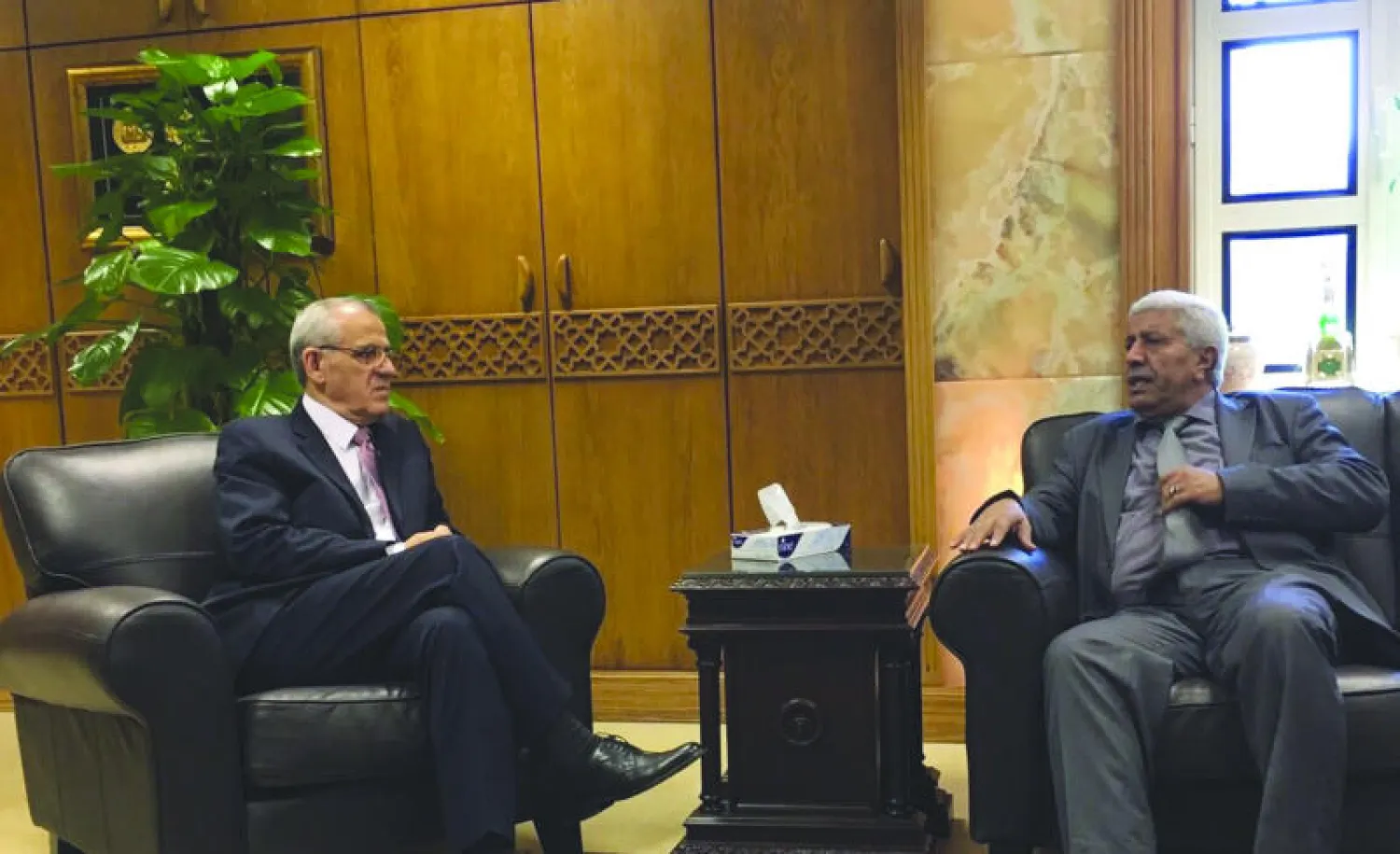 مسؤول أممي يطالب بسرعة فك حصار «تعز» اليمنية حتى لا تتكرر مأساة «مضايا»