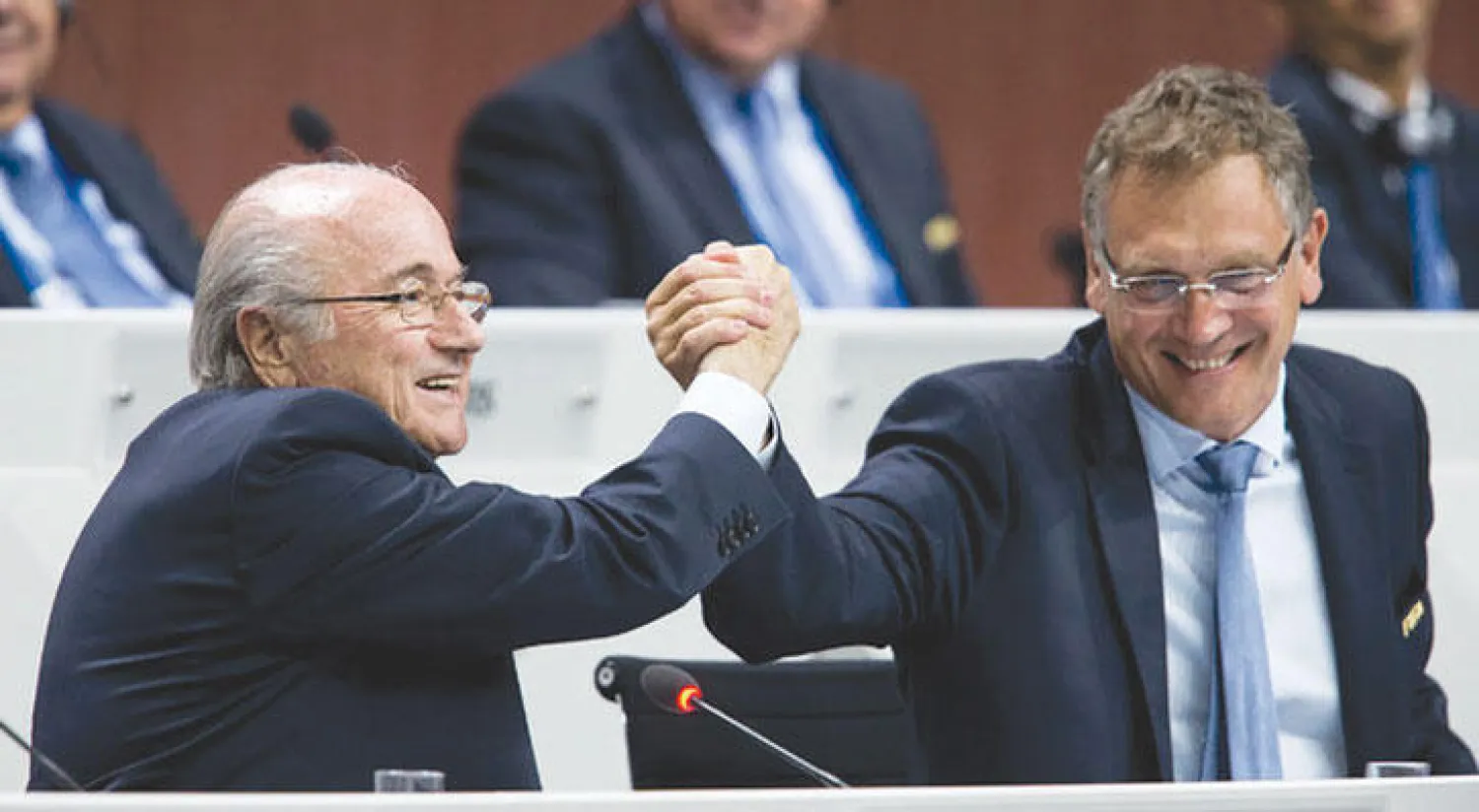 فالكه المقال وبلاتر الموقوف («الشرق الأوسط»)