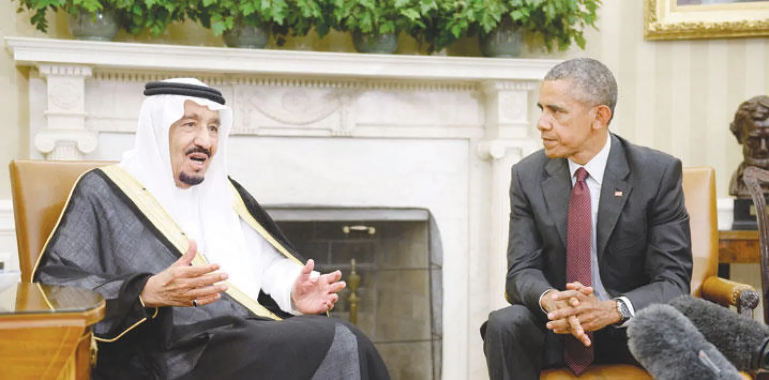الرئيس الأميركي باراك أوباما لدى استقباله الملك سلمان بن عبد العزيز في المكتب البيضاوي بالبيت الأبيض في سبتمبر 2015 (غيتي)