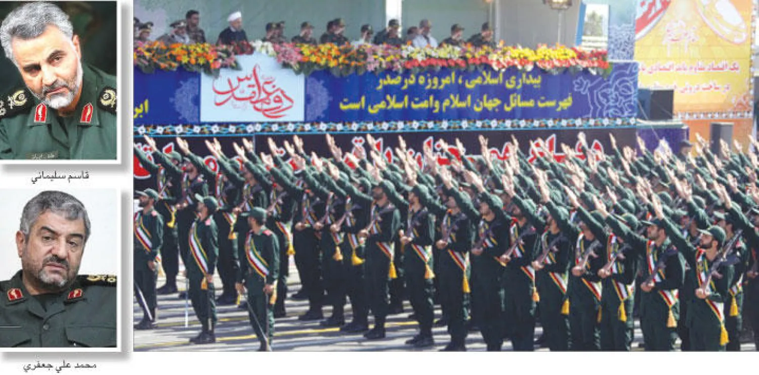 جانب من عرض عسكري سابق للحرس الثوري حضره الرئيس الإيراني وقادة عسكريون (أ.ف.ب)