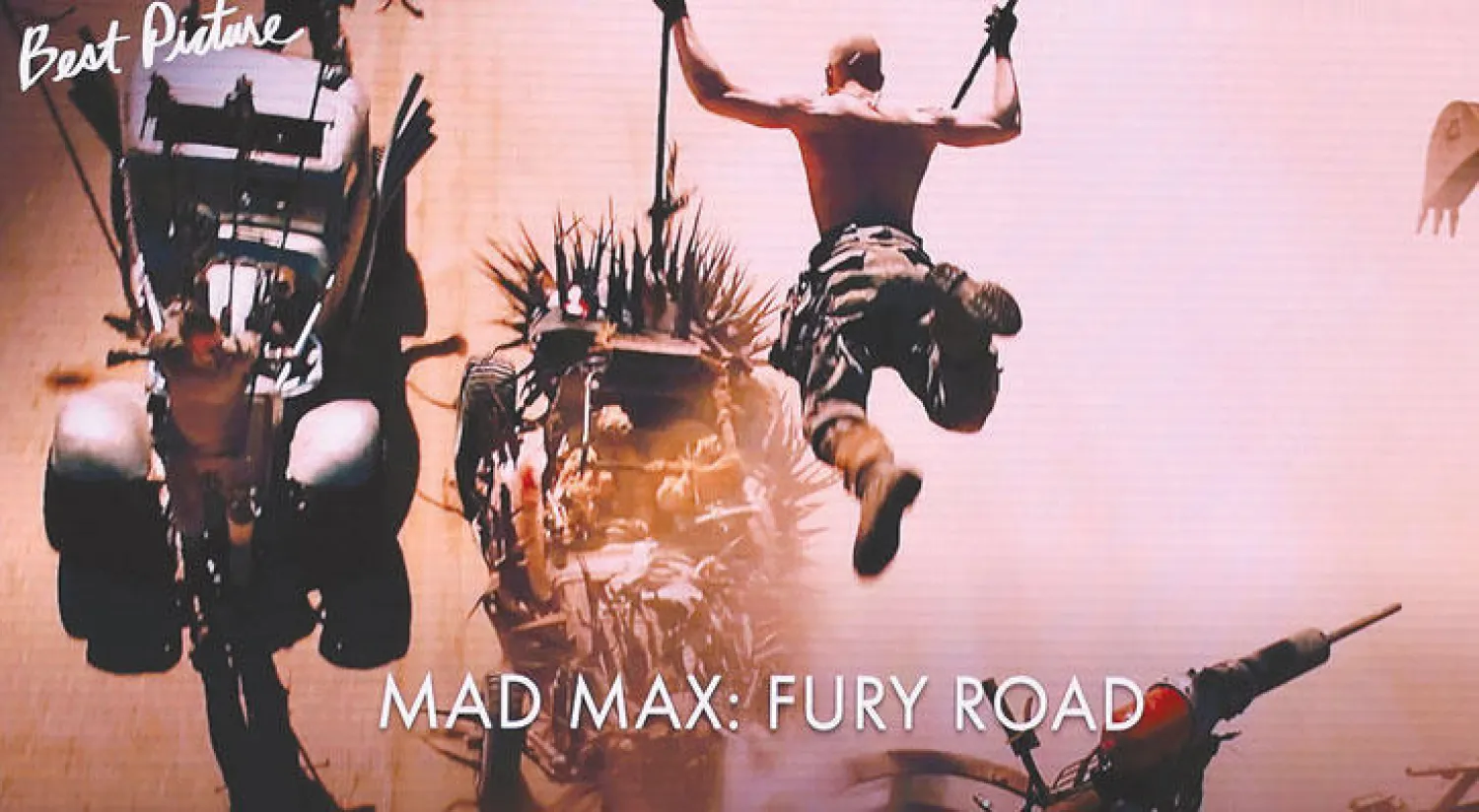 مشهد من فيلم «ماد ماكس» المرشح لجائزة أفضل فيلم (أ.ف.ب)