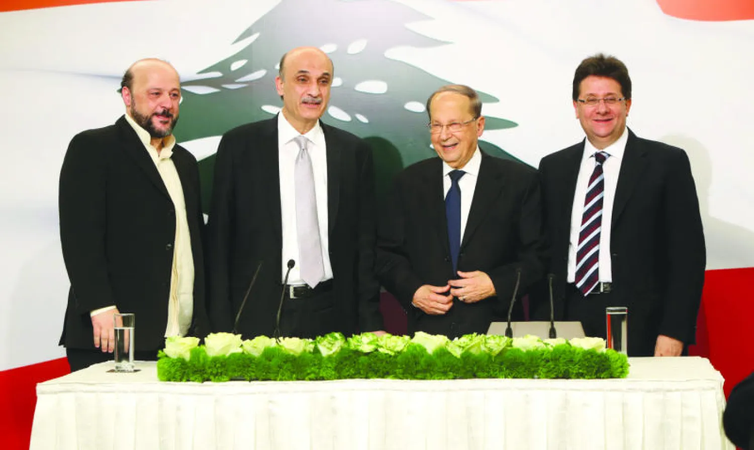 ترشيح جعجع لخصمه عون يربك الحسابات الرئاسية اللبنانية