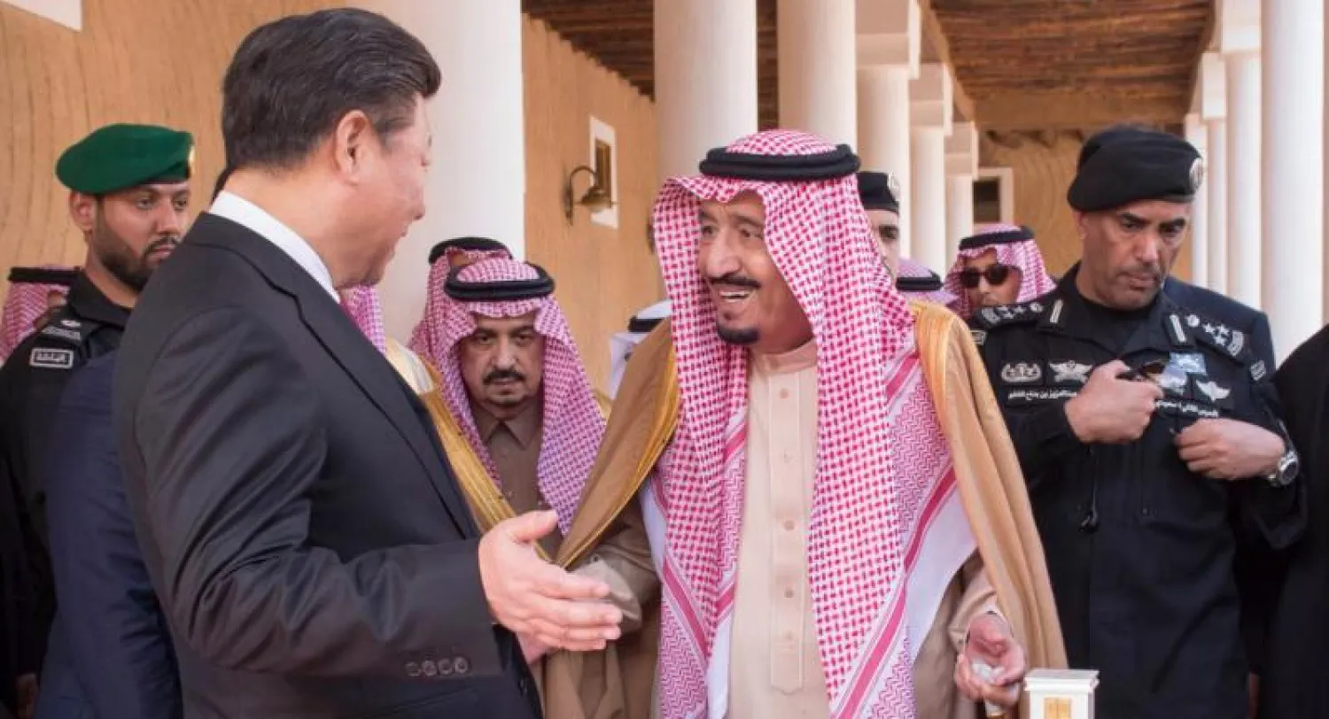 خادم الحرمين يستقبل الرئيس الصيني في قصر المربع التاريخي