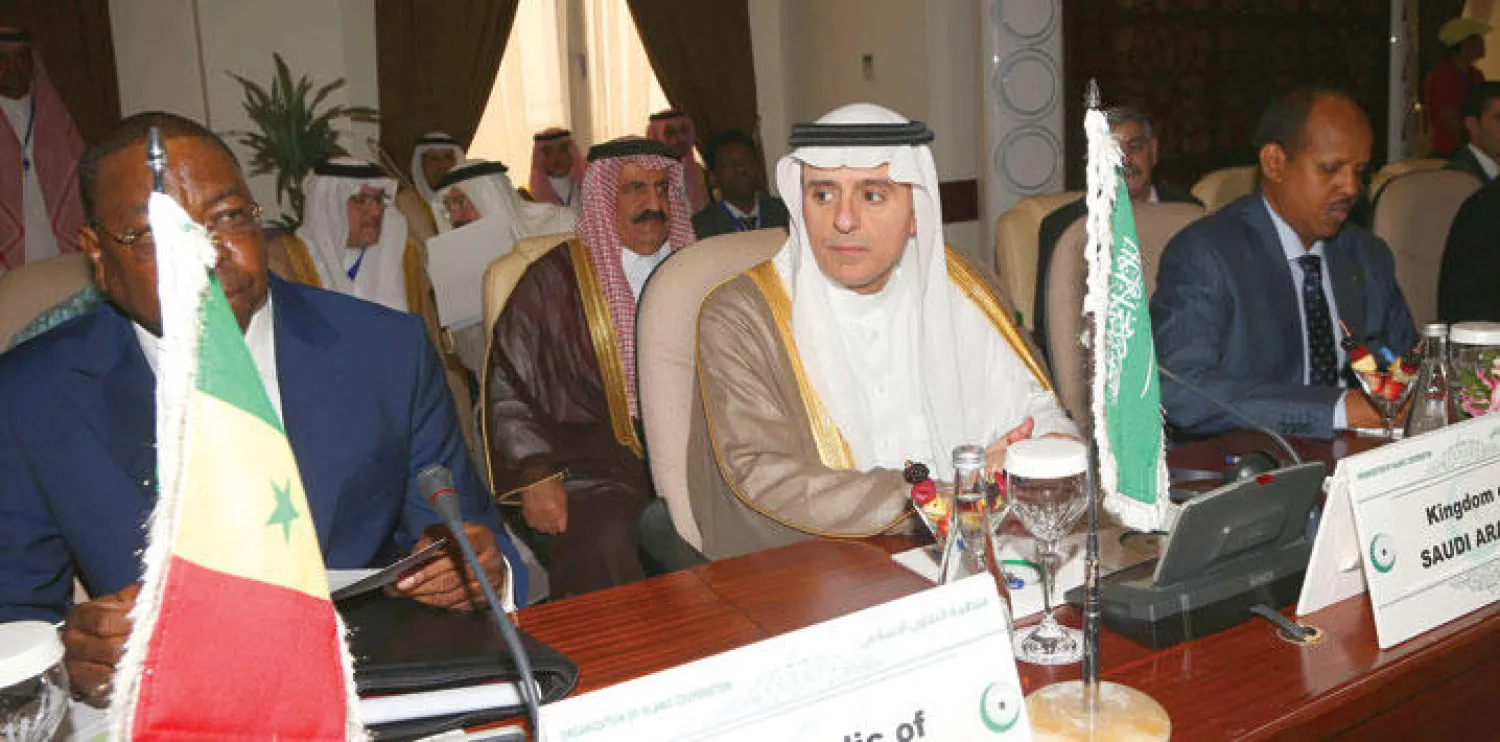 عادل الجبير وزير الخارجية السعودي لدى ترؤسه وفد بلاده في الاجتماع الطارئ لمنظمة التعاون الإسلامية أمس (واس)