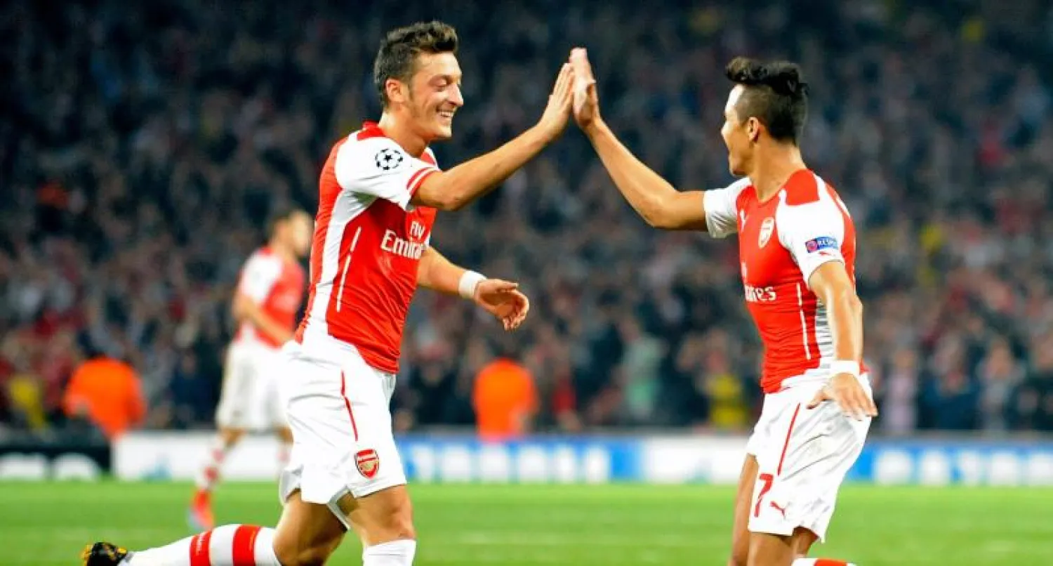 سانشيز وأوزيل يعودان لتشكيلة آرسنال أمام تشيلسي