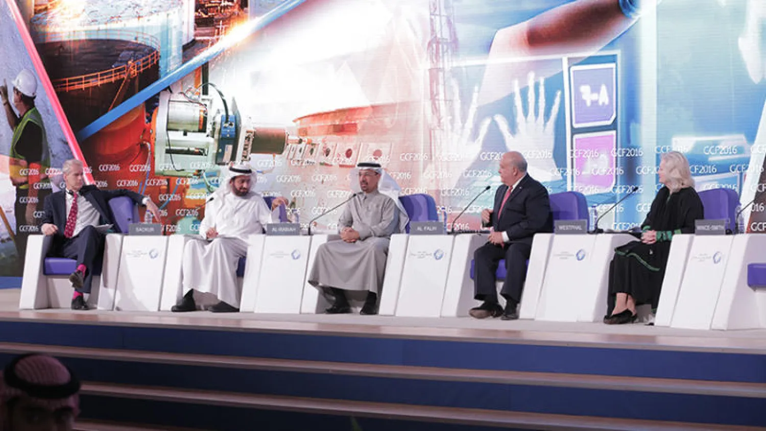 الفالح: اقتصاد السعودية ينمو بمعدل 5% وتضاعف لعدة مرات رغم انخفاض أسعار النفط