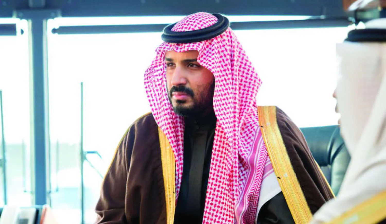 ولي ولي العهد لدى افتتاحه المبنى الجديد لقيادة القوات البرية في الرياض أمس (واس)