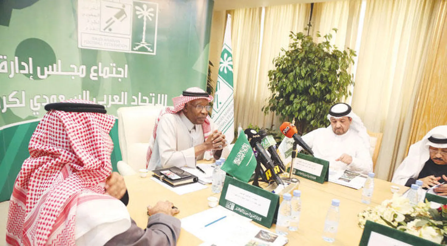 مجلس إدارة اتحاد الكرة السعودي الحالي لا يريد تقديم الانتخابات («الشرق الأوسط»)
