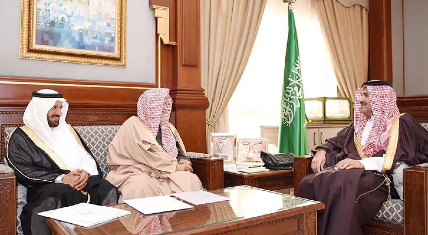 فيصل بن سلمان يوجه بسرعة تسليم الأرض المخصصة لمستشفى علاج سرطان الأطفال