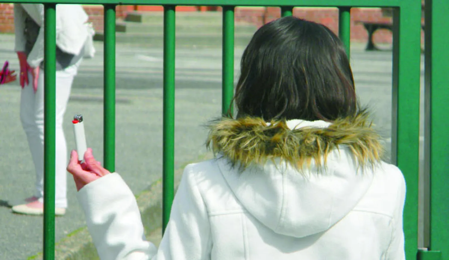 التدخين داخل أسوار المدارس