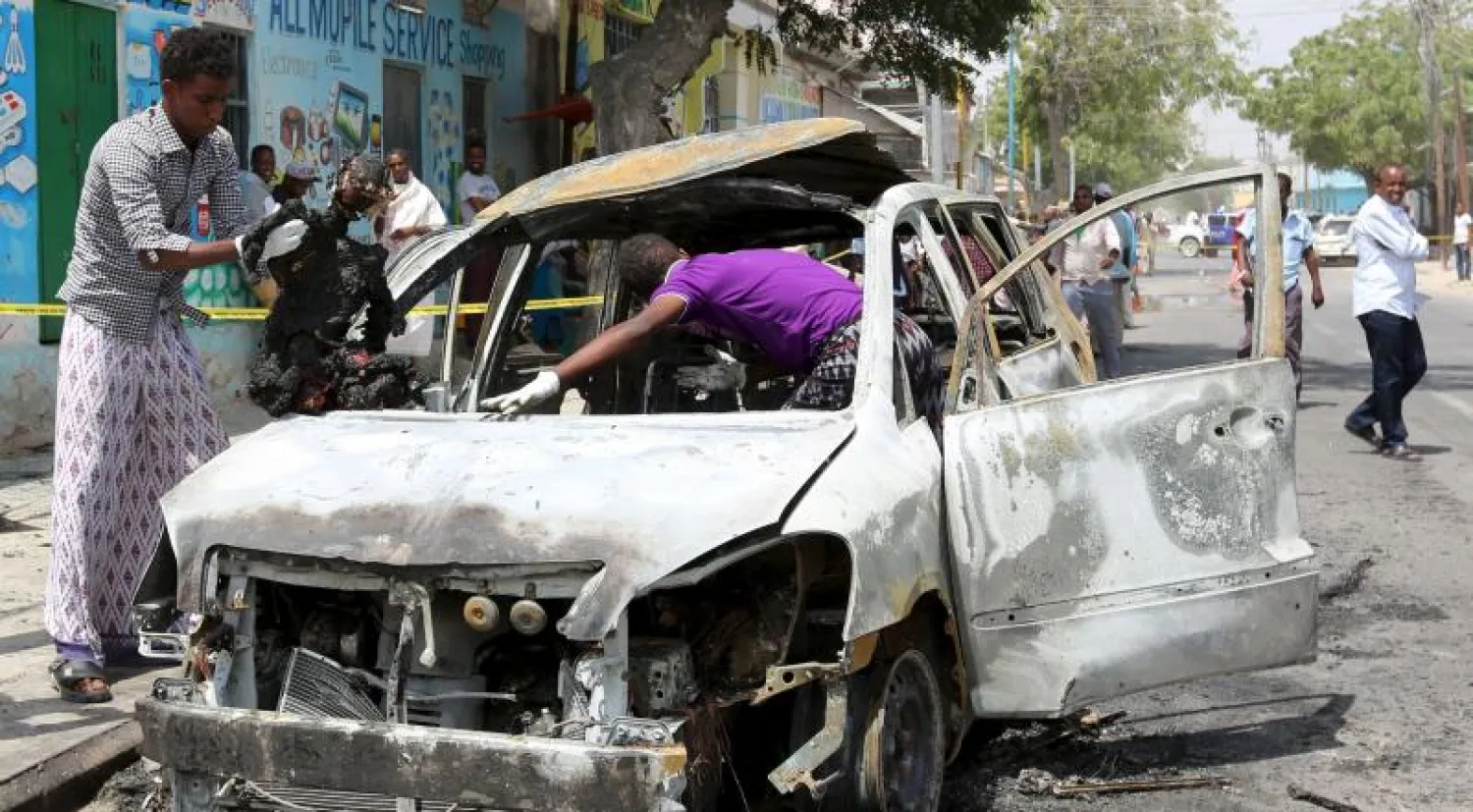 3 قتلى في اعتداء استهدف سيارة موظف أمني بمطار مقديشو