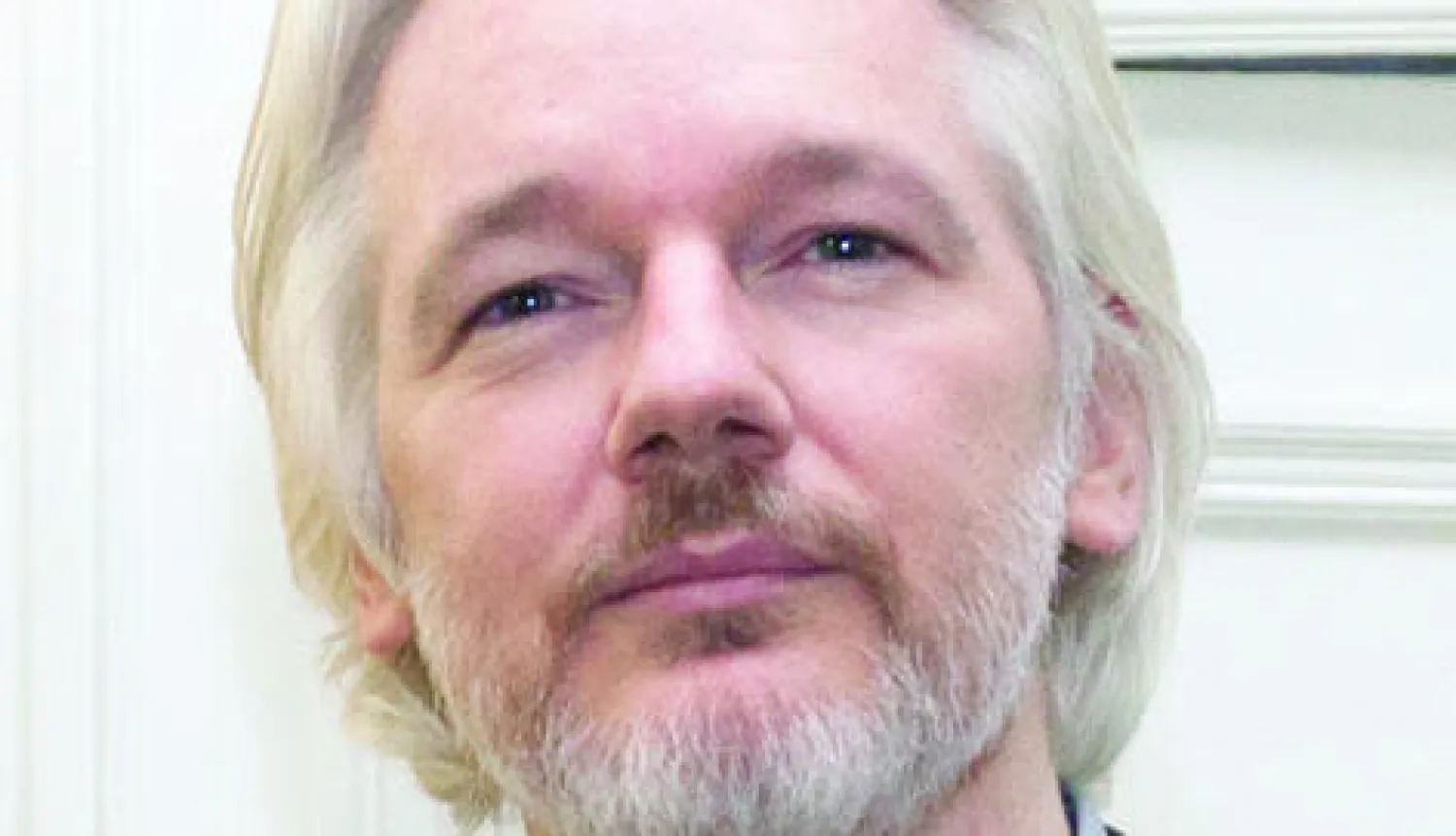 جوليان أسانج