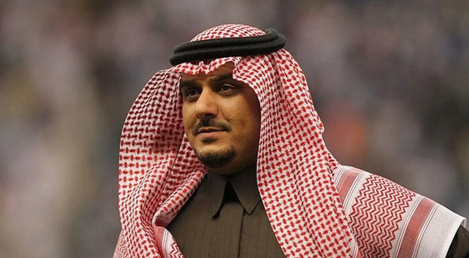 الأمير نواف بن سعد ( الشرق الأوسط )