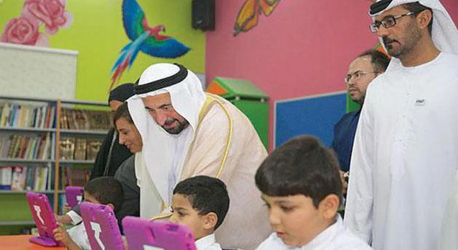 حاكم الشارقة الشيخ سلطان بن محمد القاسمي خلال إطلاق المرحلة الثانية من مبادرة «لغتي» الأسبوع الماضي (وام)