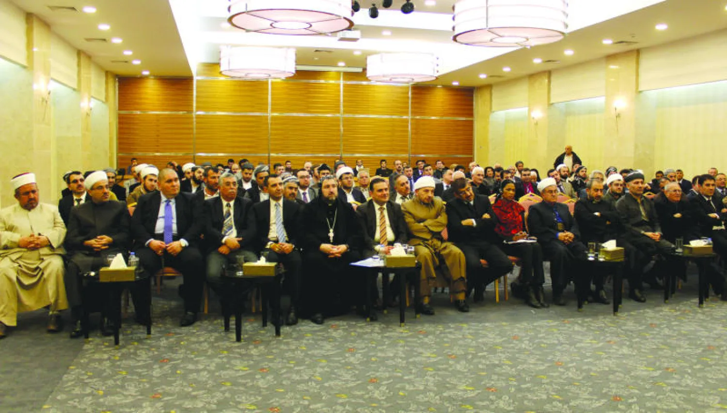 مؤتمر التعايش الديني الذي نظمته بعثة الأمم المتحدة في العراق (اليونامي) بالتعاون مع وزارة الأوقاف أمس في أربيل (الشرق الأوسط)