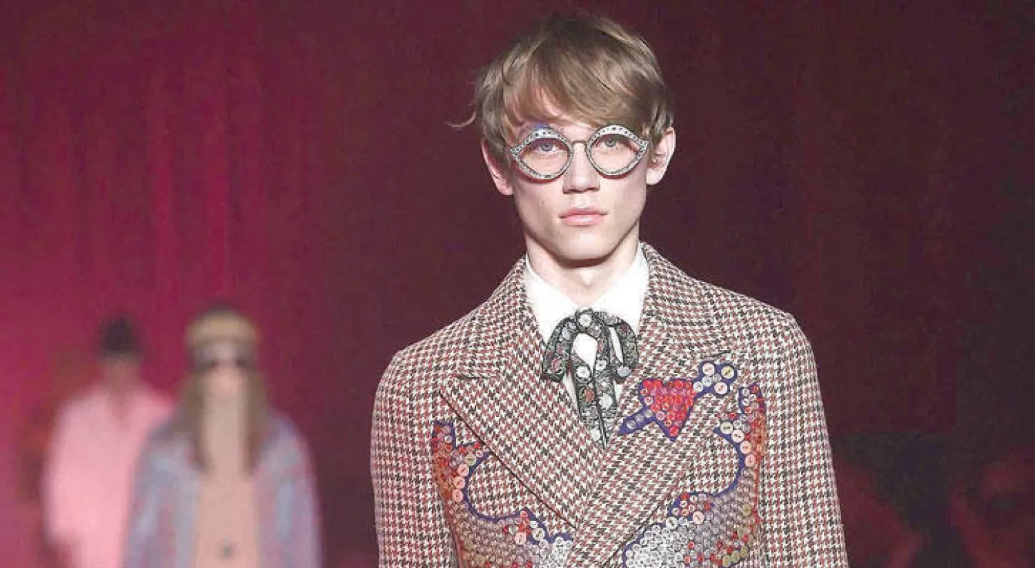 من تصاميم الدار لخريف وشتاء 2016