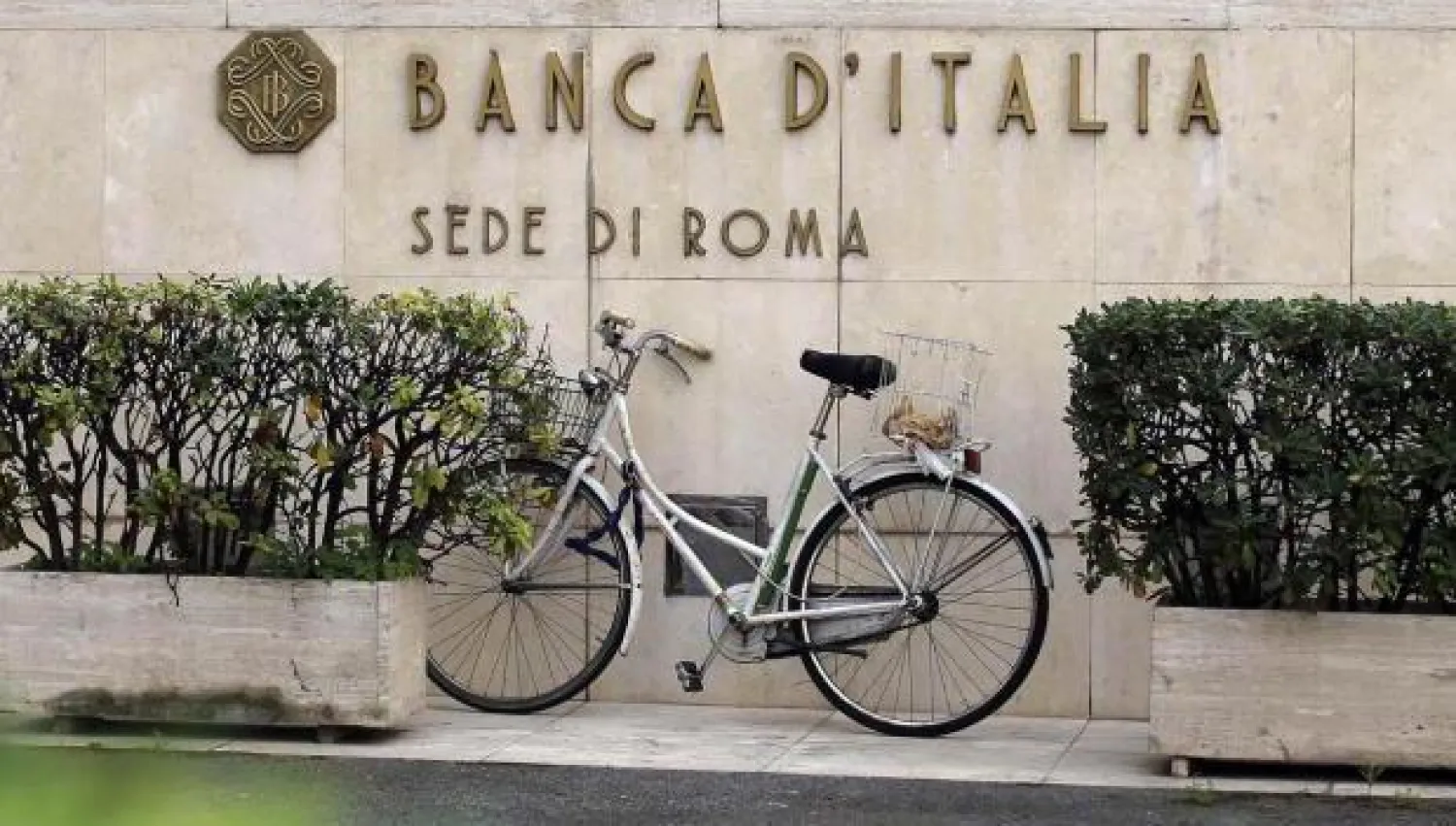 إيطاليا تدعو لتقاسم المخاطر المالية في منطقة اليورو