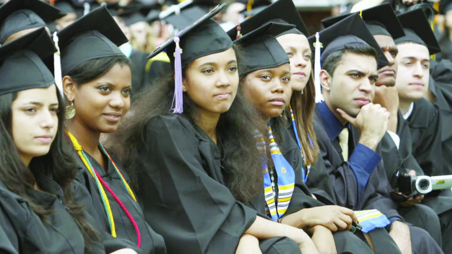 الدراسة الجامعية في الولايات المتحدة هي الثانية بعد بريطانيا الأكثر كلفةً (رويترز)