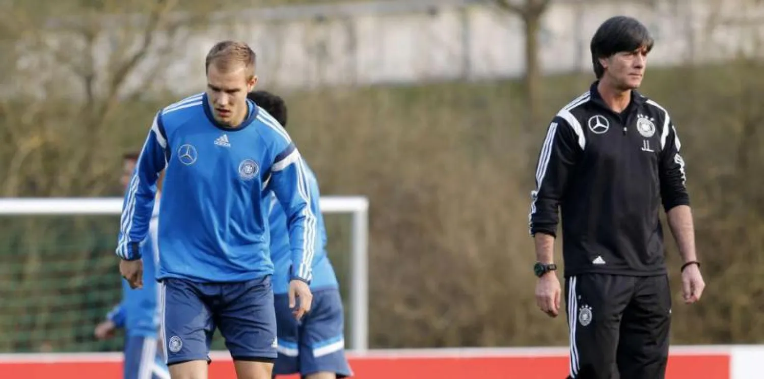 لوف يدعم بادشتوبر بعد إصابة خطيرة تهدد مشاركته في يورو 2016