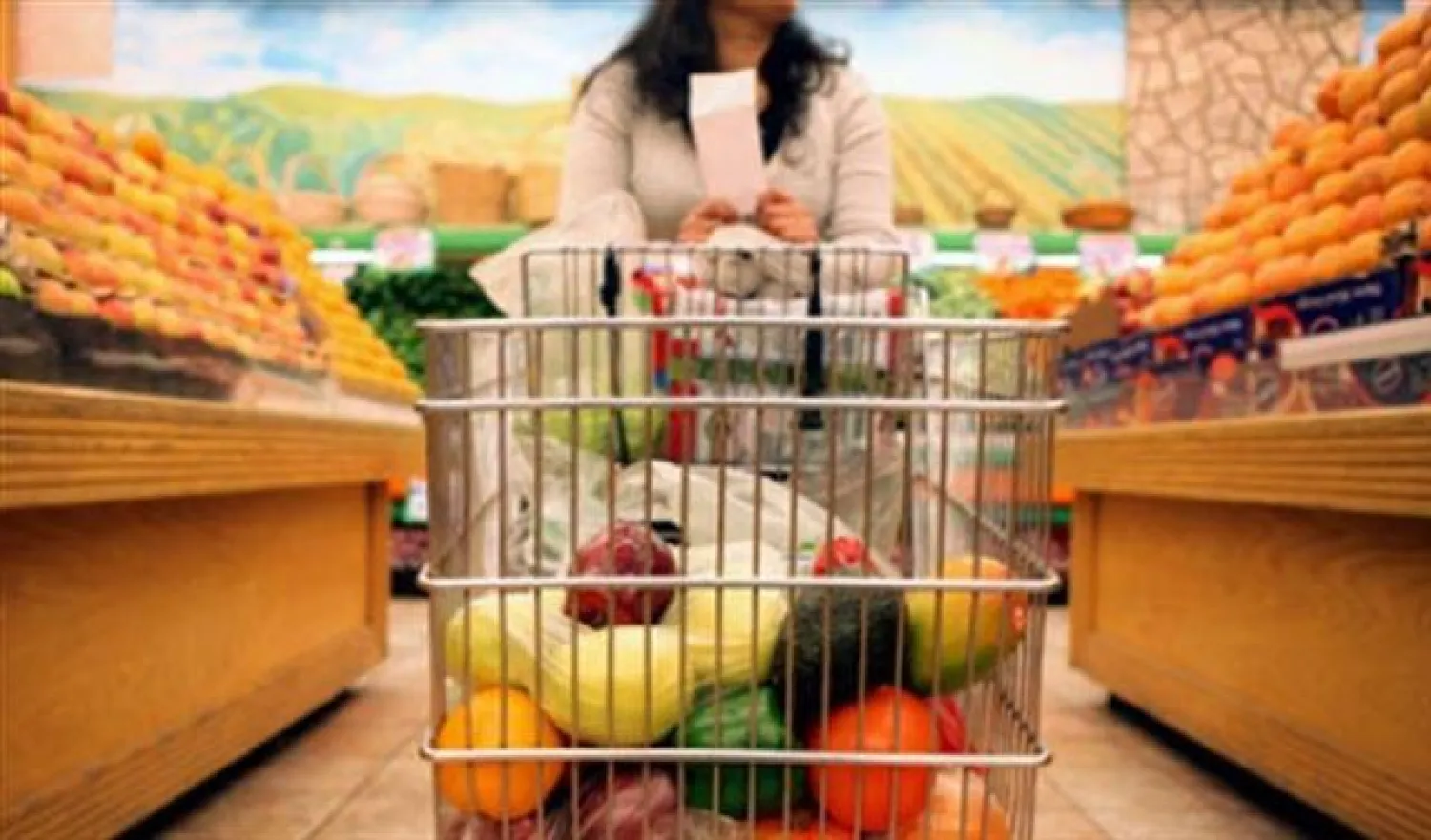 مجموعة للمستهلكين في ألمانيا تضغط لحظر إهدار الطعام في المتاجر الكبرى