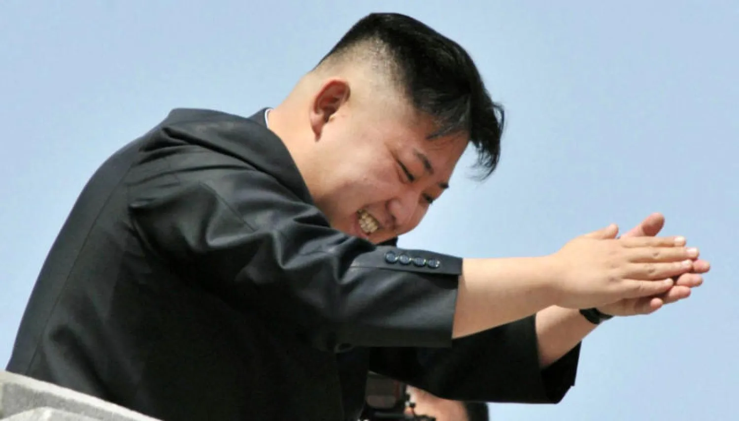 زعيم كوريا الشمالية يعد بإرسال المزيد من الأقمار الصناعية إلى الفضاء