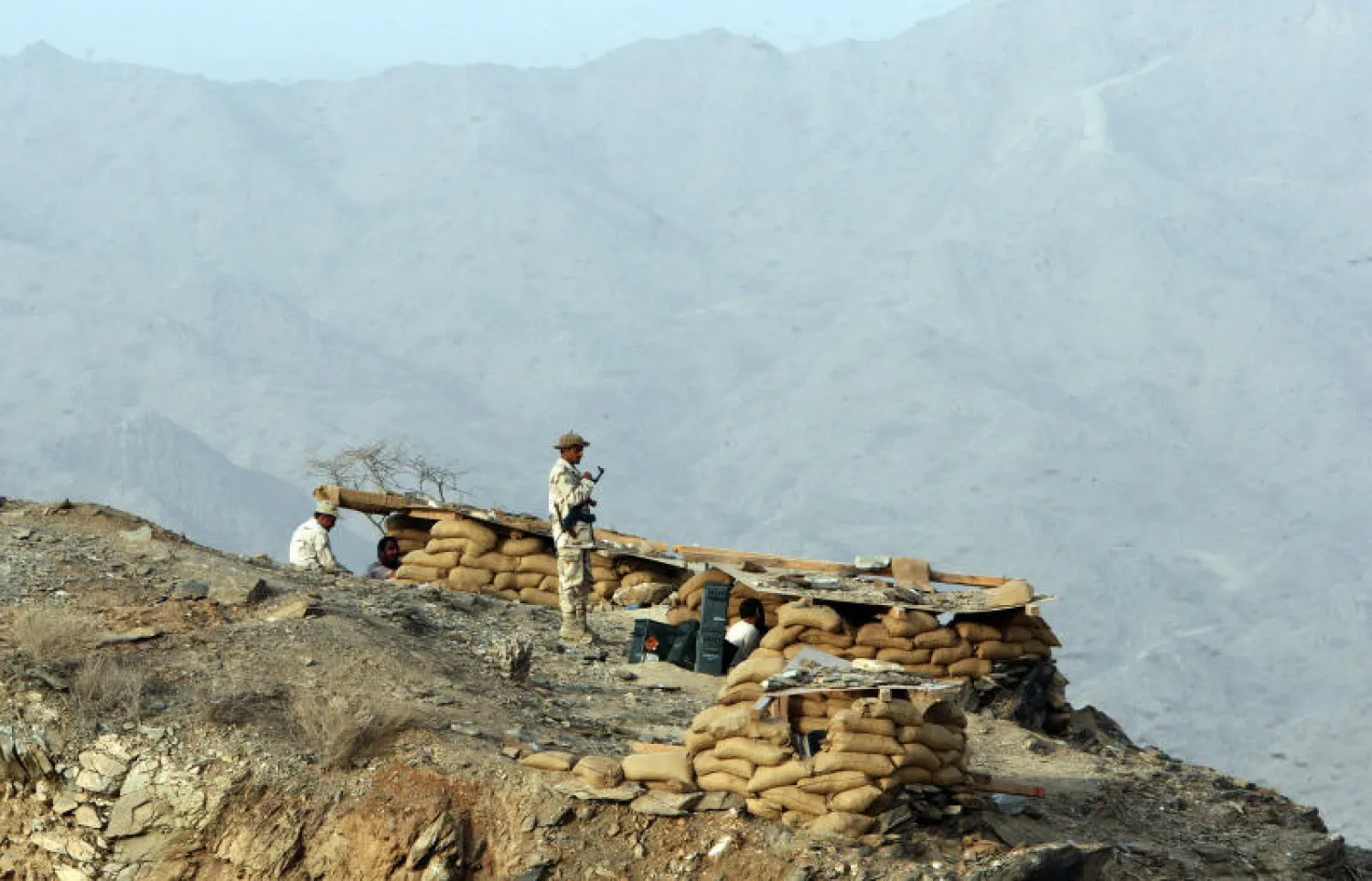 «استشهاد» جندي بحرس الحدود بمنطقة جازان إثر سقوط مقذوف عسكري من اليمن