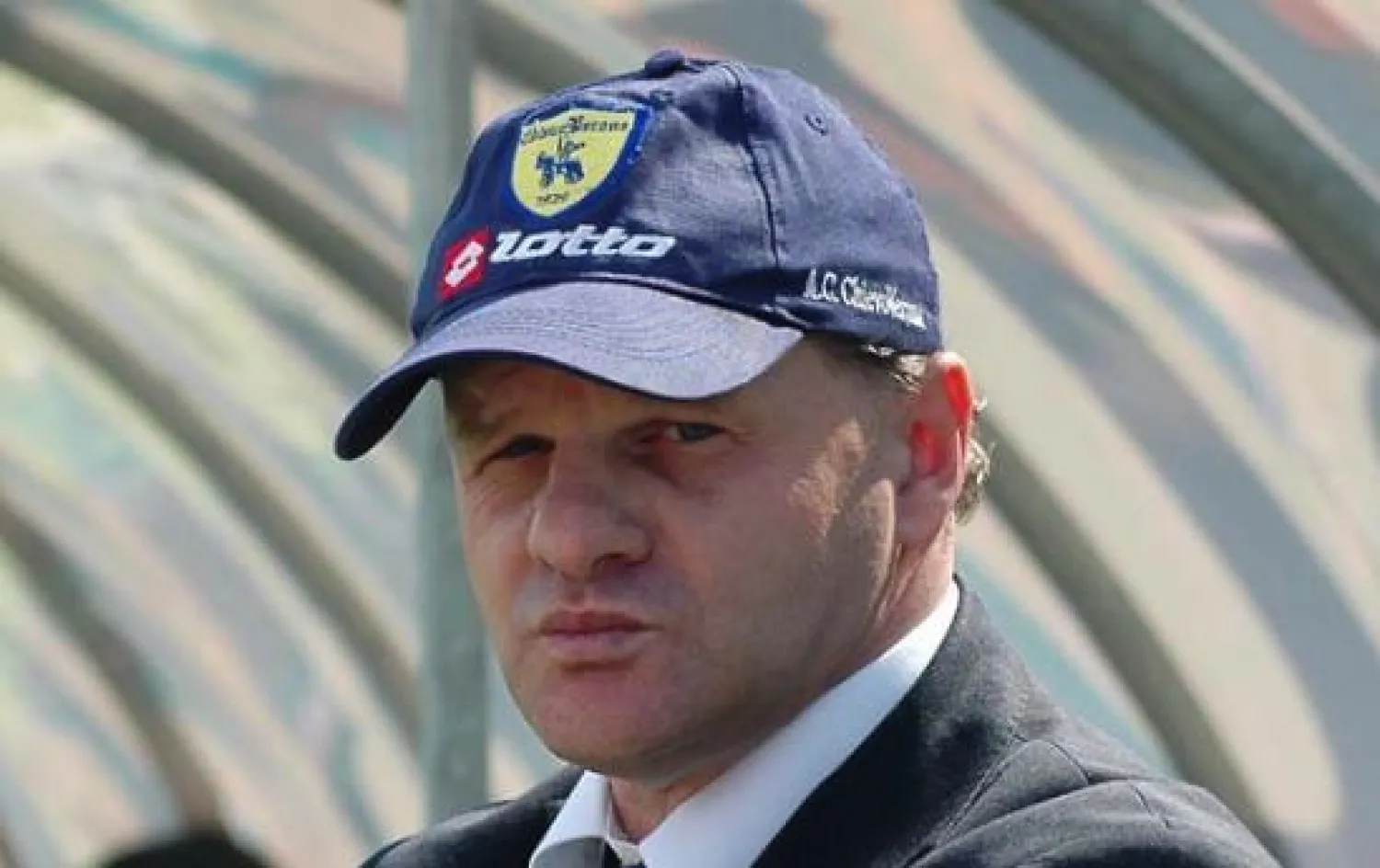 «باليرمو» يعيد «لاتشيني» لمنصب مدرب الفريق الأول