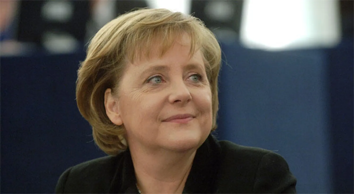 ميركل ترفض اقتراح إغلاق طريق البلقان أمام المهاجرين