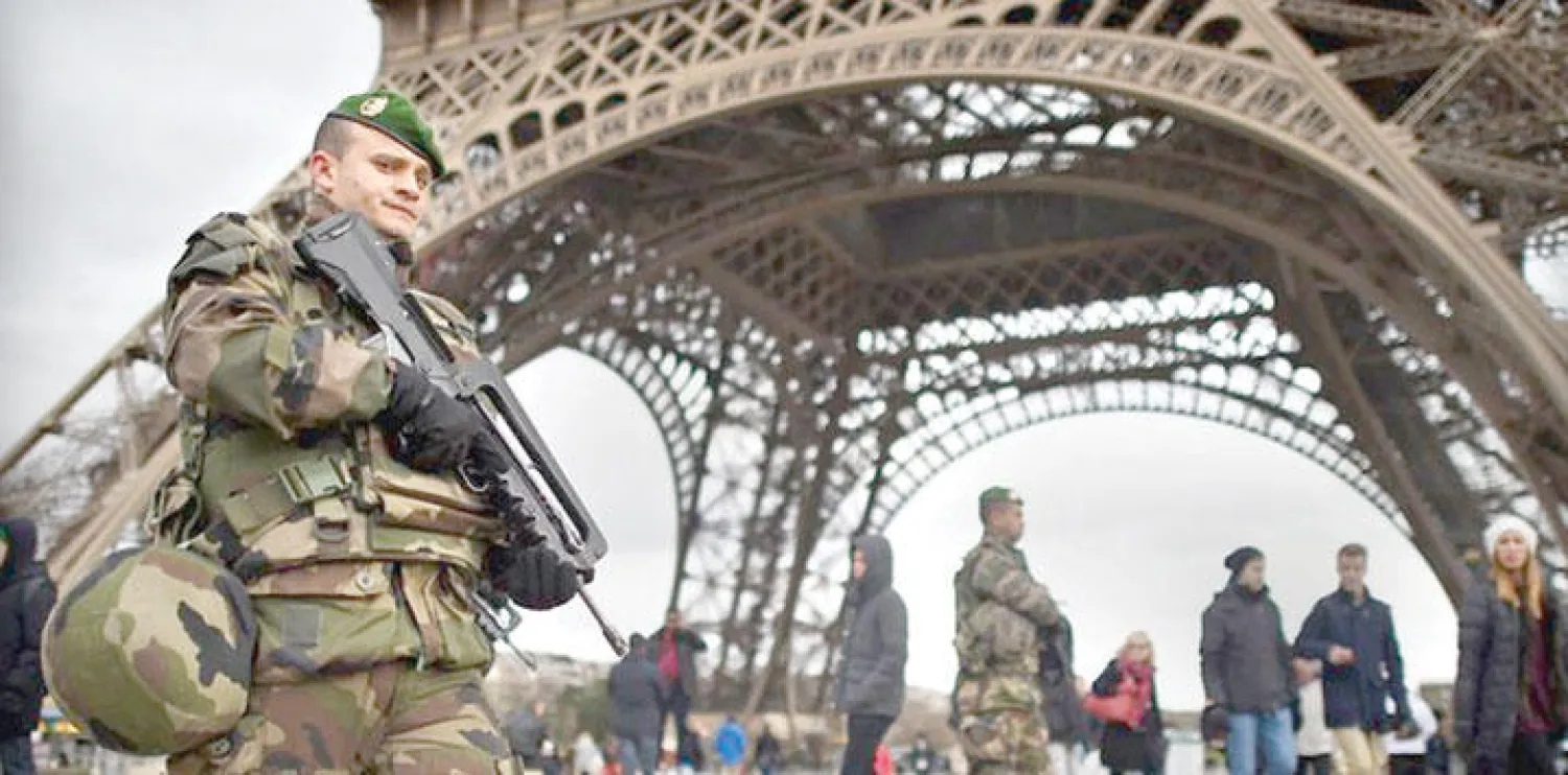انتشار أمني في العاصمة الفرنسية عقب هجمات باريس («الشرق الأوسط»)