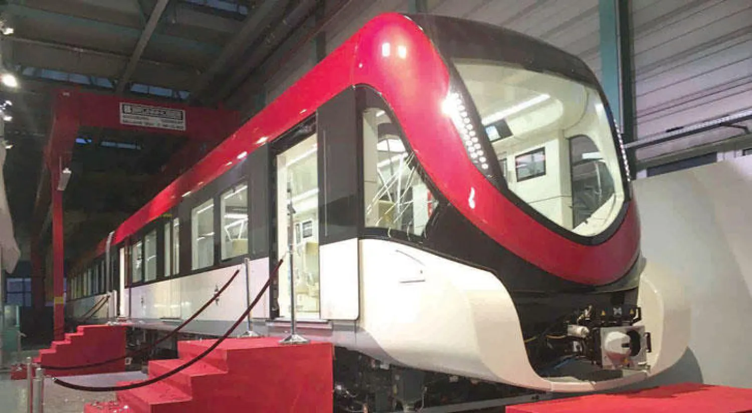 مشروع قطار الرياض يشتمل على 190 قطارًا انطلقت أعمال تصنيعها من قبل ثلاثة من أكبر مصنعي القطارات في العالم ({الشرق الأوسط})