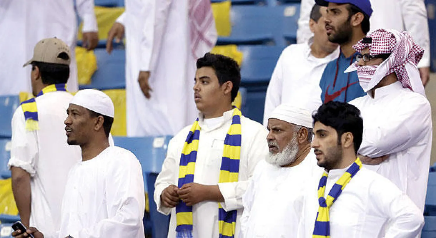 جماهير النصر حملت الحارس العنزي مسؤولية التعادل أمام بونيودكور (تصوير: عبد العزيز النومان)