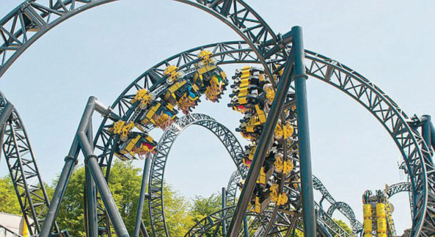 مدير مدينة ألعاب شهيرة في بريطانيا يمثل أمام المحكمة