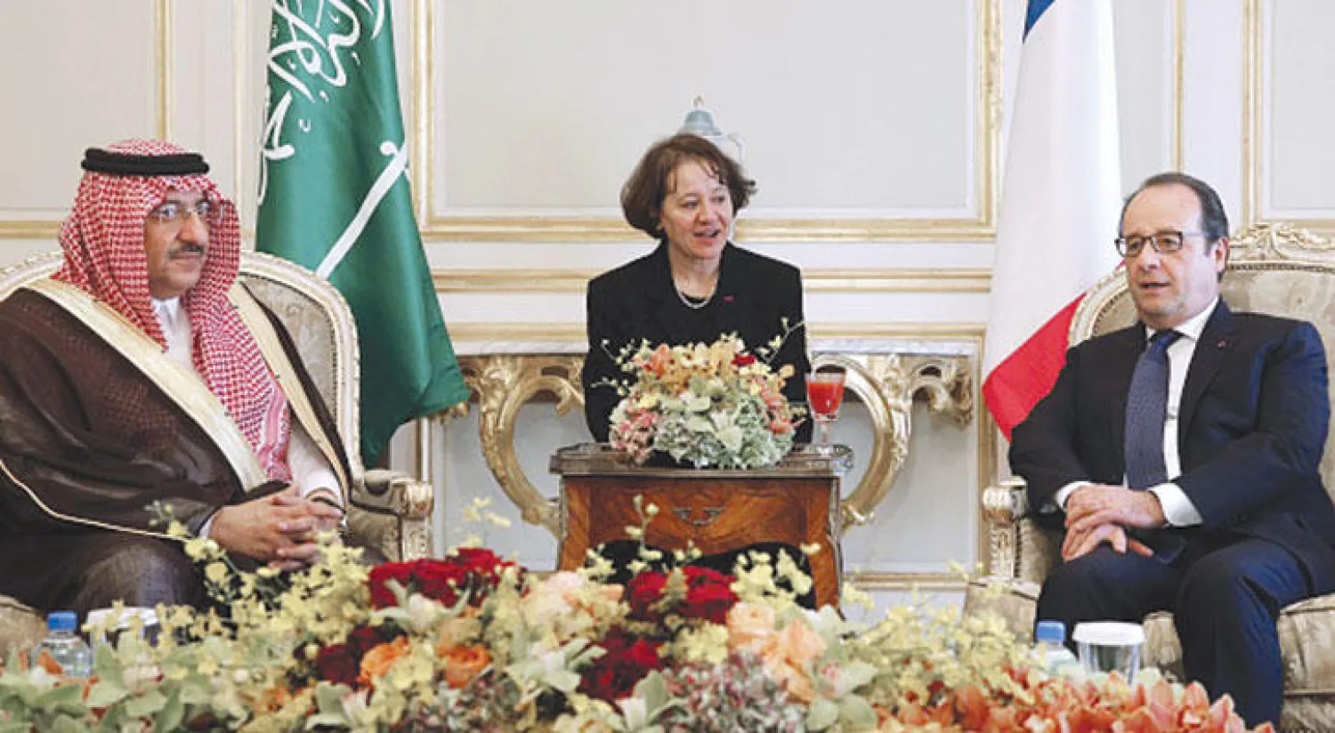 ولي العهد السعودي خلال لقائه الرئيس الفرنسي فرنسوا هولاند في الرياض في مايو الماضي (أ.ف.ب)