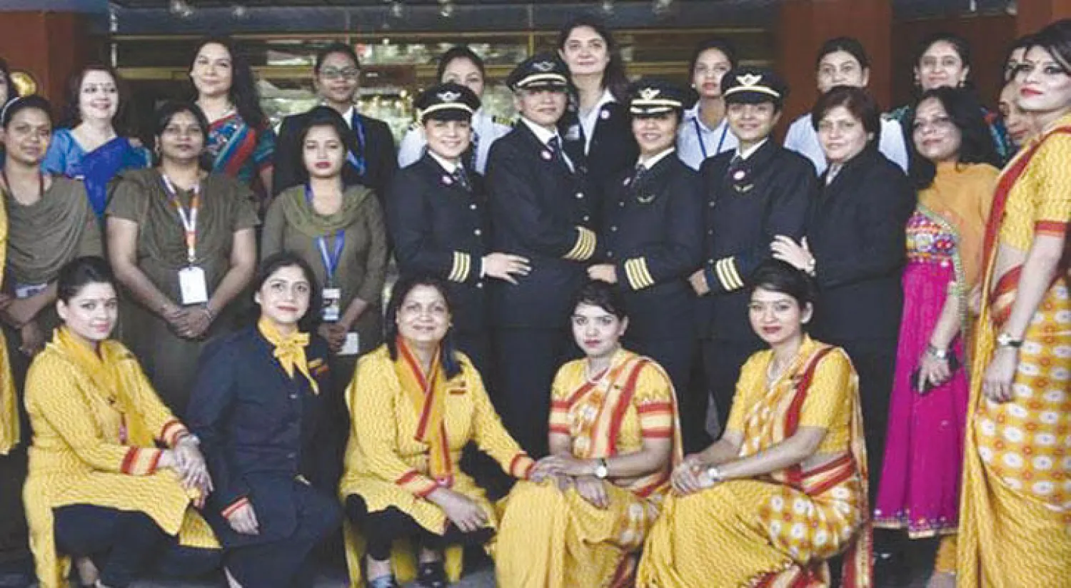 طاقم رحلة طيران {إير إنديا}