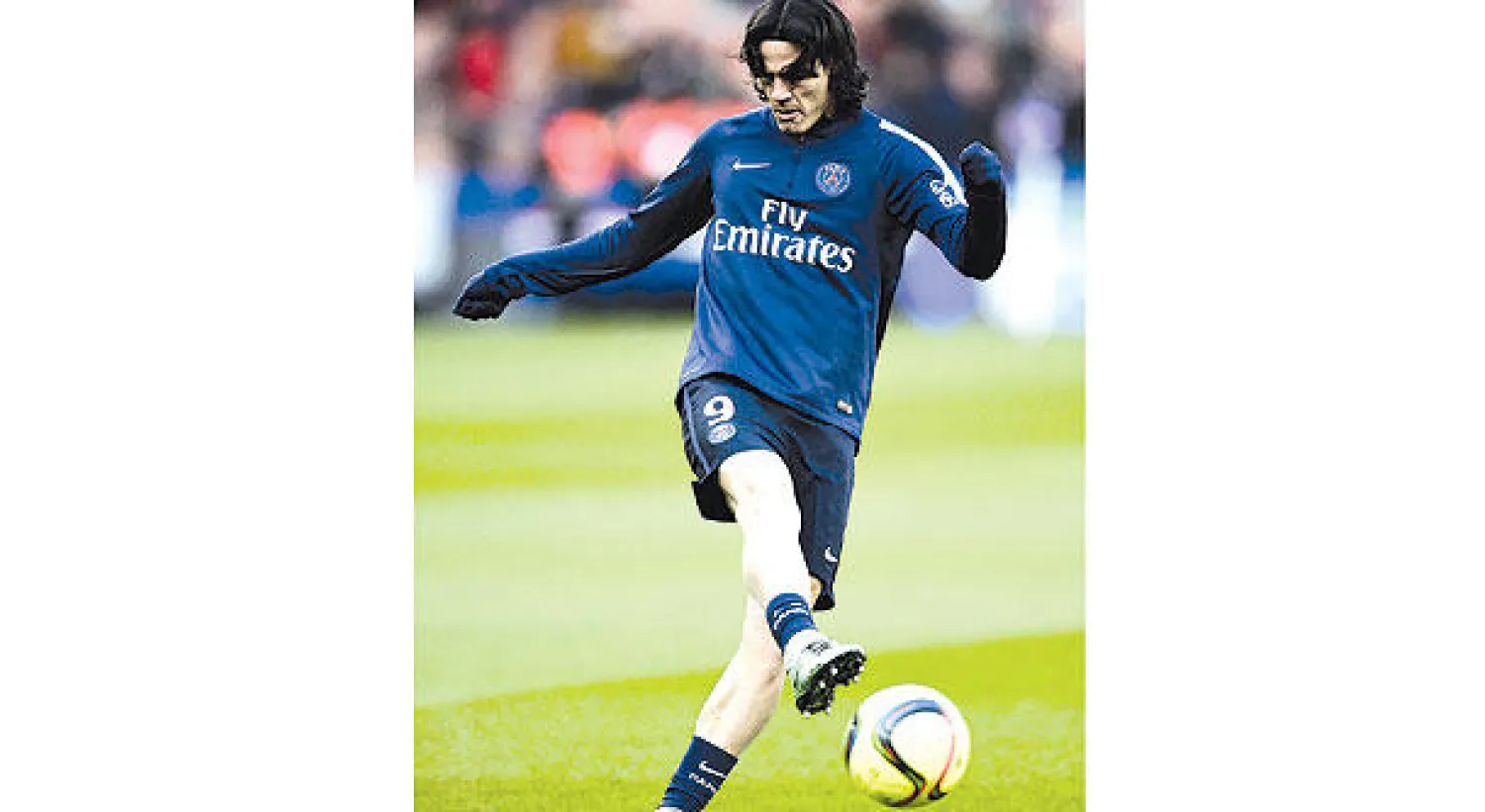 كافاني سجل هدف الفوز لسان جيرمان في لقاء الذهاب (أ.ف.ب)